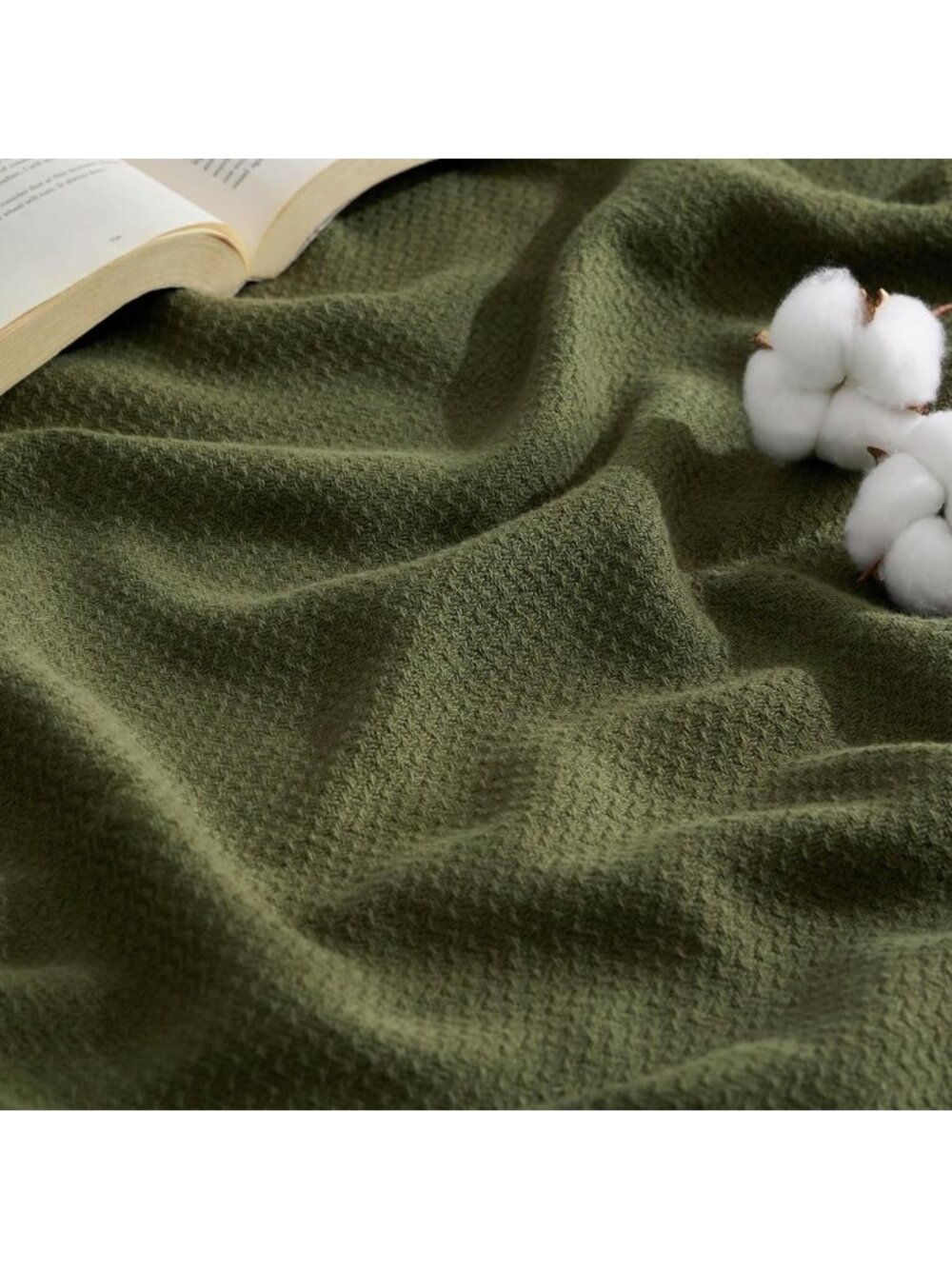 Cozy 100% Cotton Herringbone Weave Blanket, Queen Size, Moss Green Color